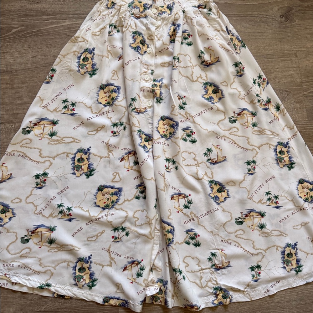White Stag White Tropical Map Print Circle Skirt